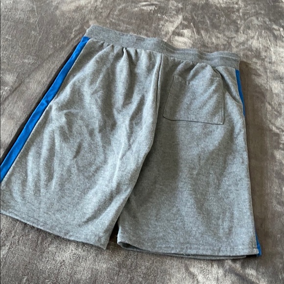 Men’s athletic shorts - Picture 2 of 2